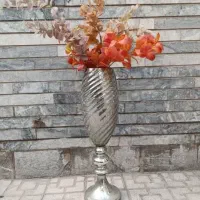گلدان بدون گل