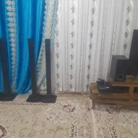 باند به همراه مبل