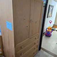 فروش فوری سرویس خواب و کمد لباس و۶ عدد شلف|تخت و سرویس خواب|قم, شاه سید علی|دیوار