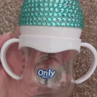 تعدادی وسایل نوزاد