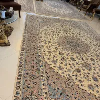 فرش دستباف کاشان کرم