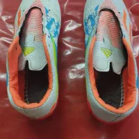 کفش چمن|تجهیزات ورزشی|جهرم, |دیوار