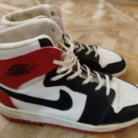 کفش جردن قرمز پسرانه سایز ۳۹تا۴۰