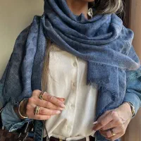 فروش عمده شال و روسری فروش حضوری و آنلاین