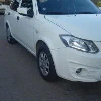 ساینا مدل ۹۸|خودرو سواری و وانت|مشهد, نوید|دیوار