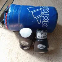 دستکش بوکس و کیسه بکس|تجهیزات ورزشی|یاسوج, |دیوار