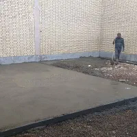 بتن ریزی بادستگاه خلاطه شهرکردی|خدمات پیشه و مهارت|خرم‌آباد, |دیوار