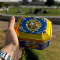 فروشنده و نیروی خدماتی