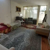 خانه حیاط دار در کوچه آزادی