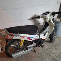 موتوربیکلاچ کویررادیسون ۱۲۵|موتورسیکلت|زارچ, |دیوار