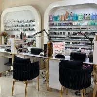 اجاره-میز-ناخن-مژه-و-کراتین