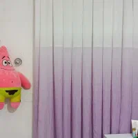 پرده نو و تمیز