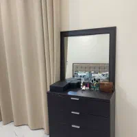 میز آرایش ، دراور