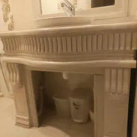 روشویی سنگی و آینه