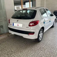 پژو 207i اتوماتیک TU5P،سقف فلز ارتقاع ،۱۴۰۴ خشک|خودرو سواری و وانت|رشت, توشیبا|دیوار