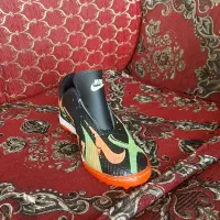 کتونیهای فوتسال دوردوخت خوش رنگ