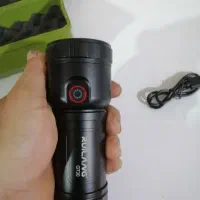 چراغ قوه شارژی