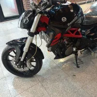 بنلی ۹۸بدون مشابه شرایطی|موتورسیکلت|پرند, فاز ۲|دیوار