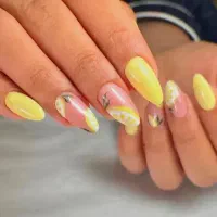 خدمات وآموزش کاشت ناخن فقط200آموزش1500|خدمات آرایشگری و زیبایی|کرمانشاه, |دیوار