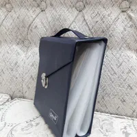 کیف نوستالژی صفحه گرام|کلکسیون اشیاء عتیقه|تهران, شهرک ولیعصر جنوبی|دیوار