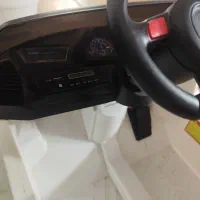 ماشین شارژی شیک|اسباب‌بازی بچه|شاهین‌شهر, شهرک میلاد|دیوار