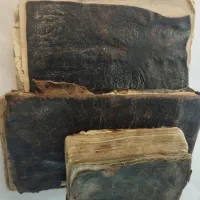 مجموعه کتاب دعای قدیمی و خطی مراغه|کتاب و مجله مذهبی|مراغه, |دیوار