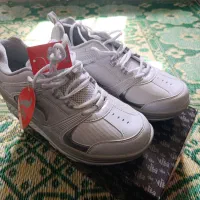 کتانی  خارجی ویوا|کیف، کفش، کمربند|بومهن, |دیوار