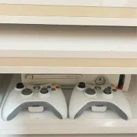 xbox360 به همراه کینکت و ۲دسته و تمام بازی ها