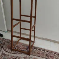 چهارپایه فلزی محکم کلیدوپریزبرق