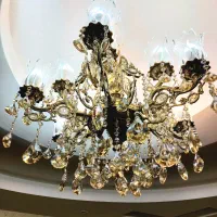 لوستر برنجی ۱۲ شعله لاله بلند