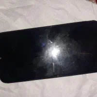 خریدار گوشی نوکیا لمسی2.2 ال سی دی شکسته هستم