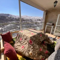 سوییت کوهستانی با چشم انداز دلنواز