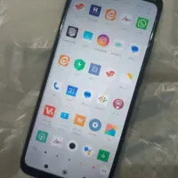 گوشی پوکوc40