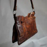 کیف لوکس چرم آنتیک زنانه با قدمت 70 سال