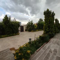 ۶۲۰متر باغچه/۱۳۰متر بنا/مناسب سکونت دائم/ایرانمهر