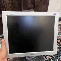 مانیتور ال جی ۱۷ اینچ