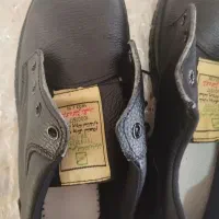 سه جفت کفش کار نگهبان دوتا ساق کوتاه یکی ساق بلند