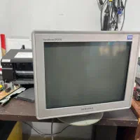 مانیتور ۱۷اینچ سامسونگ سالم