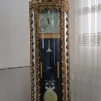 ساعت ایستاده برنزی
