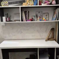 تختِ دو طبقه به همراه میز تحریر|تخت و سرویس خواب|تهران, والفجر (افسریه)|دیوار