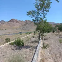 زمین باچشم اندازبینظیر حاشیه جاده سنگ سفید