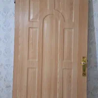 درب ورودی با چارچوب و حفاظ درب