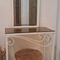 تخت دونفره و میز آرایش