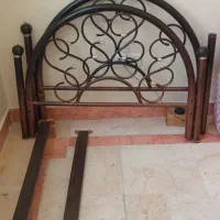 تخت فلزی یک نفره