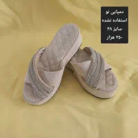 تعدادی کفش دخترانه