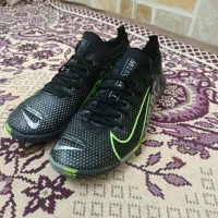 کتونی فوتسال