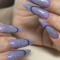 تخفیف خدمات ناخن و آموزش صفرتاصد