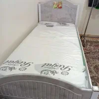 فروش تخت ۱ نفره همراه تشک رویال
