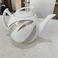 دو عدد قوری چینی