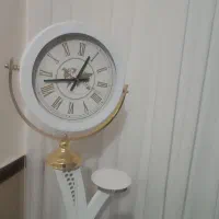 ساعت ایستاده